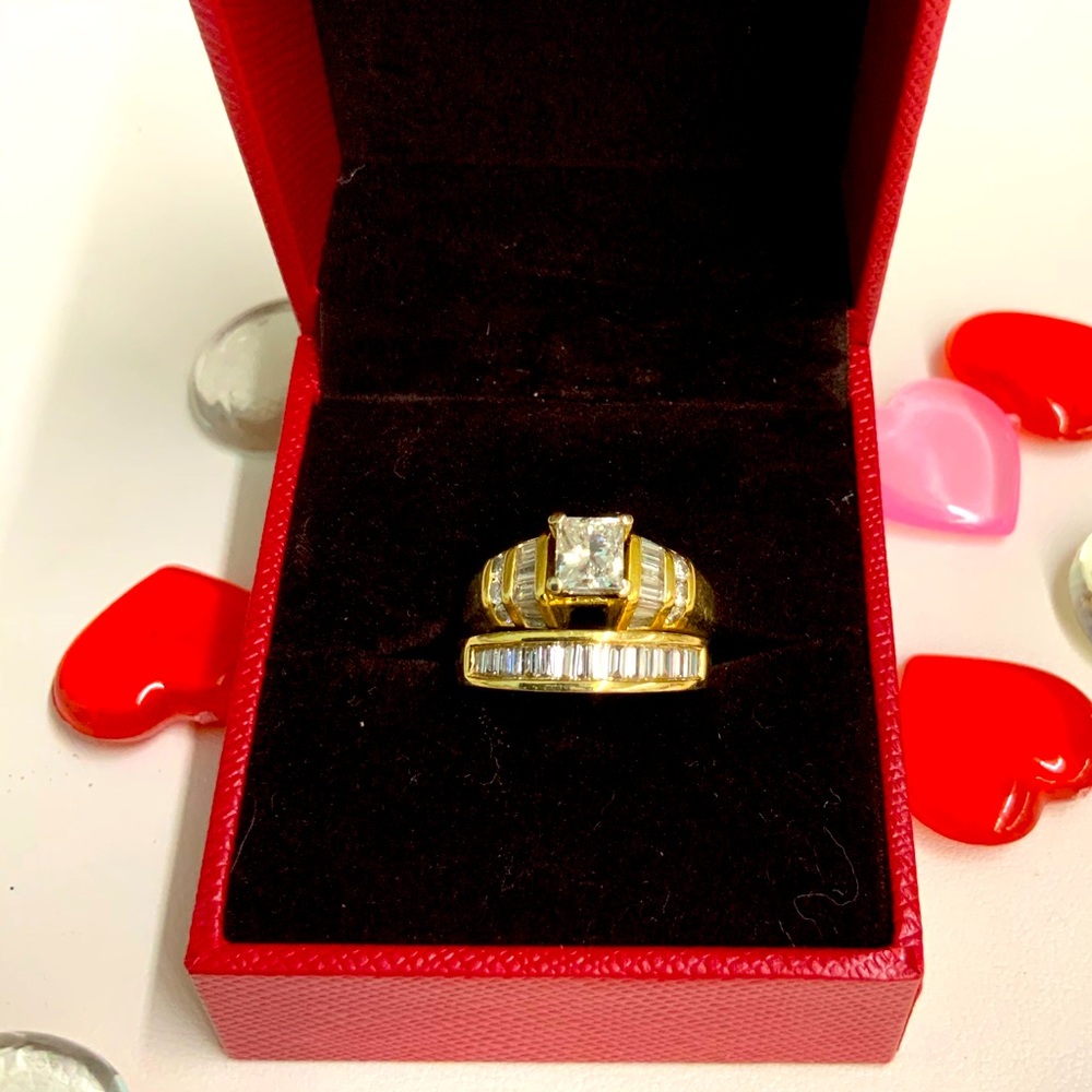 Gorgeous Diamond Gold wedding set